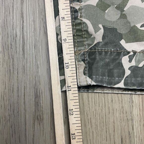 Aeropostale Cargo Shorts Mens 36 Green Camo Camouflage Multiple Pockets Cotton - Picture 12 of 13